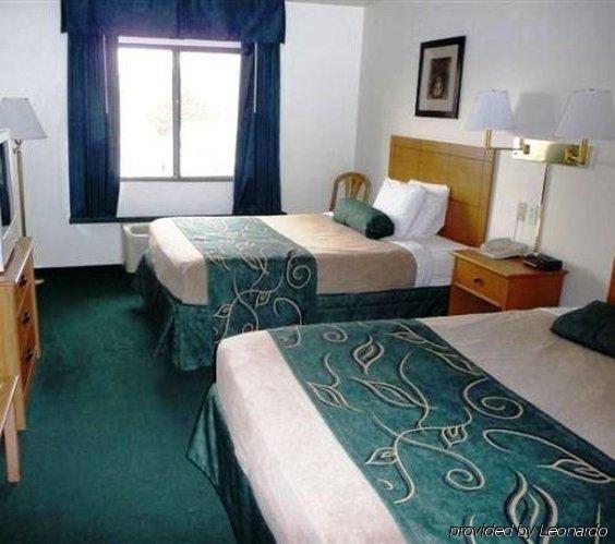 Hotel Baymont By Wyndham Wellington Habitación foto